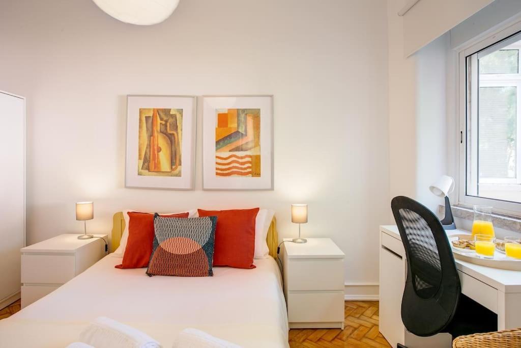Family Tailor Made Flat In Areeiro * Lisbon