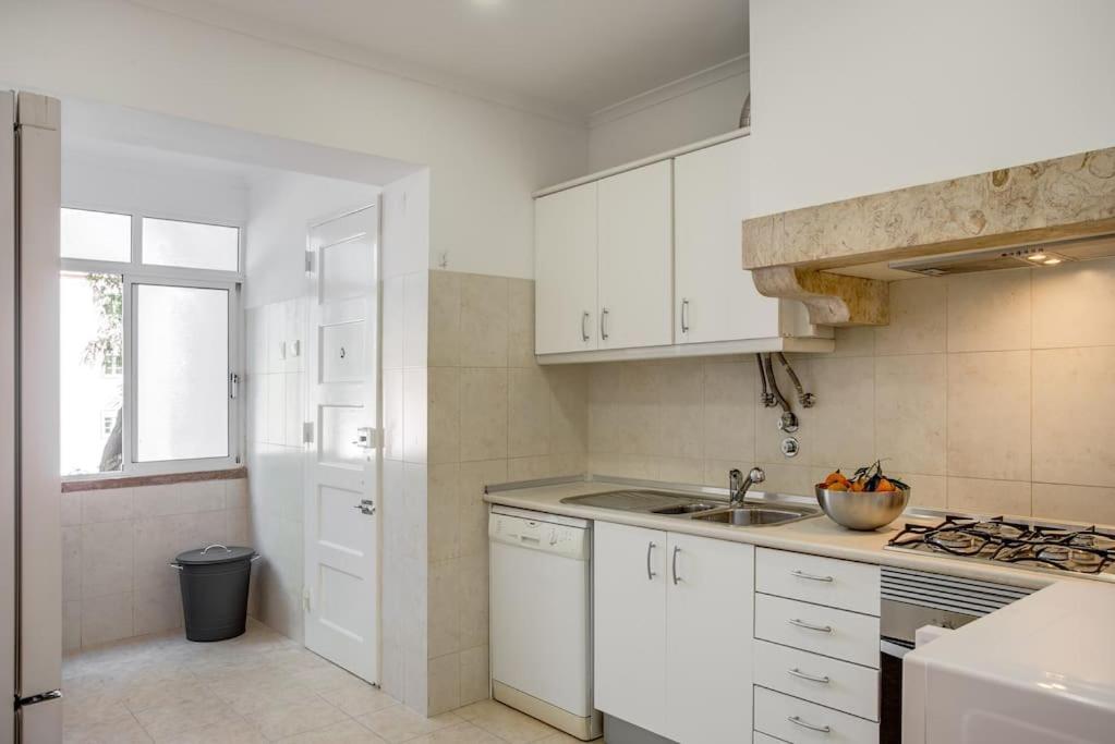 Apartment Family Tailor Made Flat In Areeiro