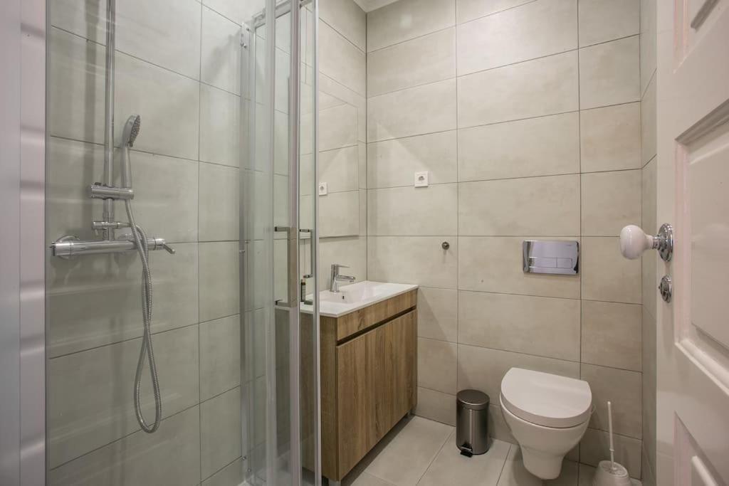 Family Tailor Made Flat In Areeiro Apartment *