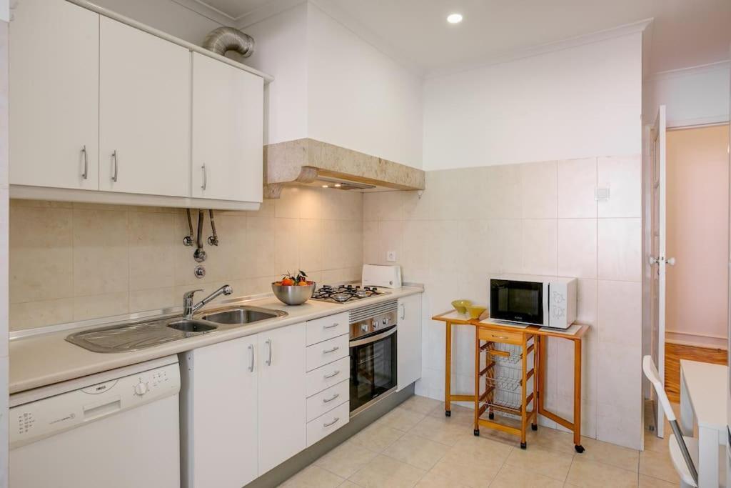 Apartment Family Tailor Made Flat In Areeiro